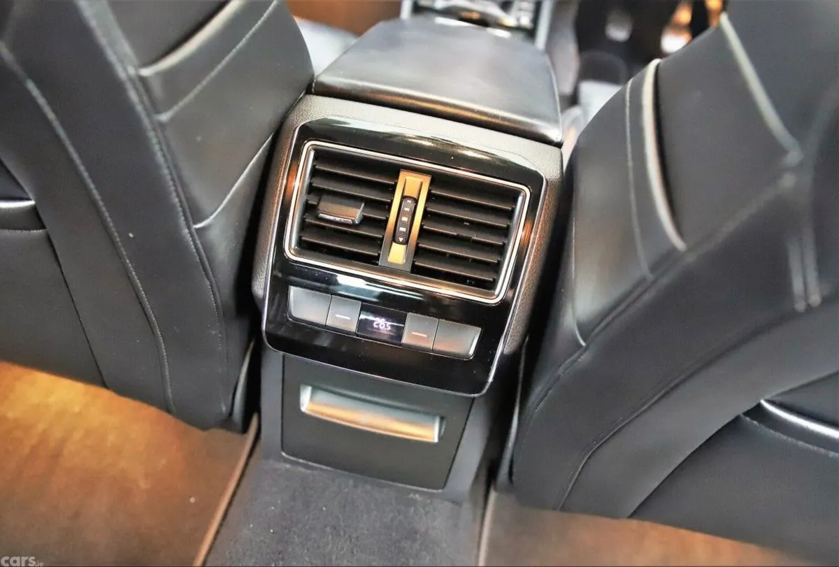 Skoda Superb Saloon, Diesel, 2017, Grey