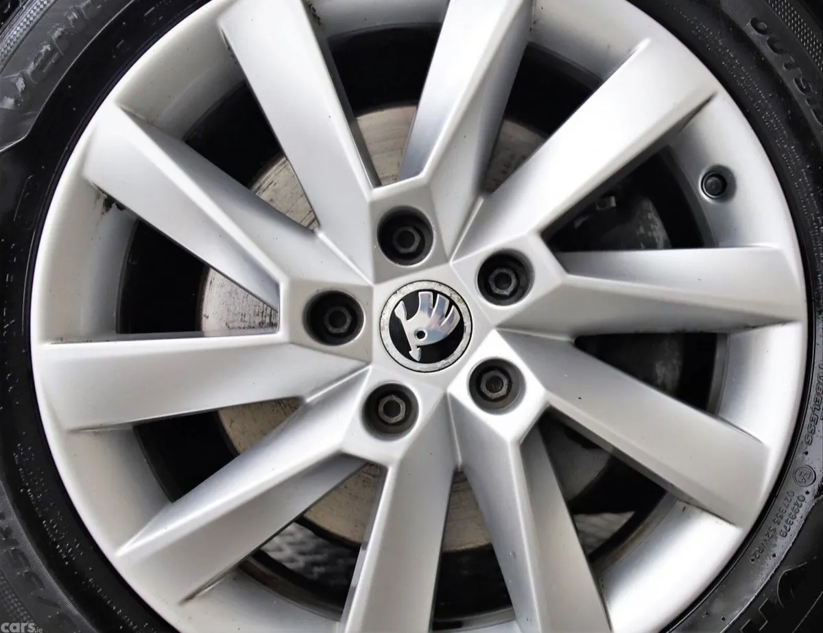 Skoda Superb Saloon, Diesel, 2017, Grey