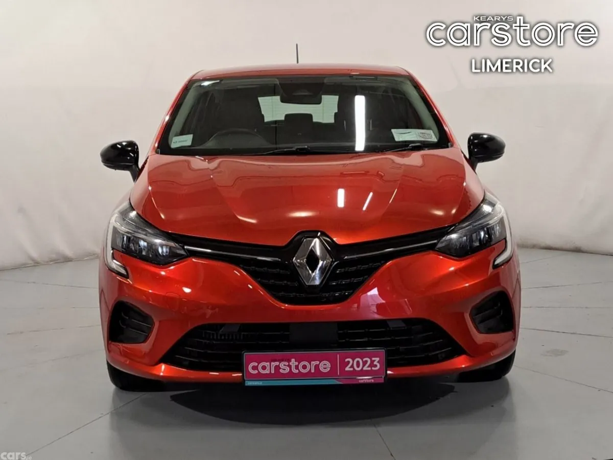 Renault Clio Hatchback, Petrol, 2023, Red