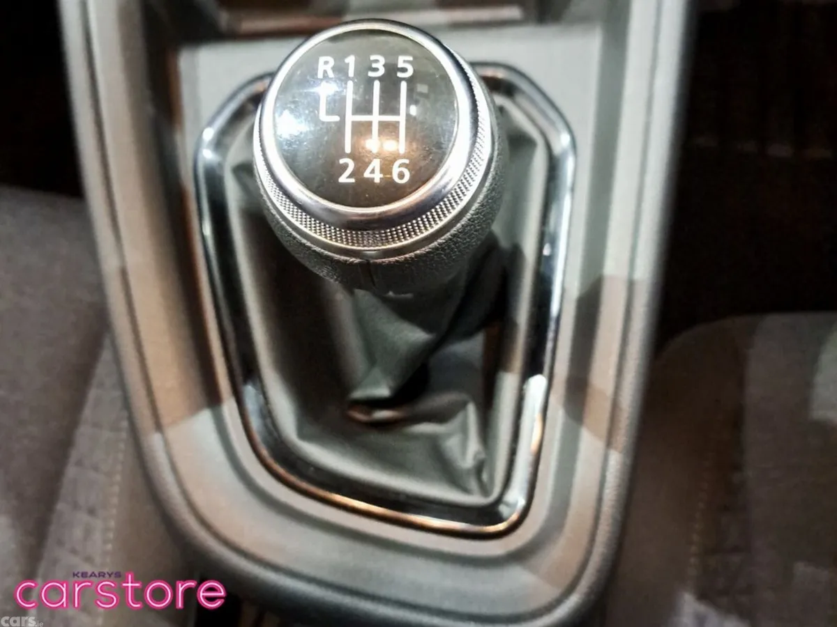Renault Clio Hatchback, Petrol, 2023, Red