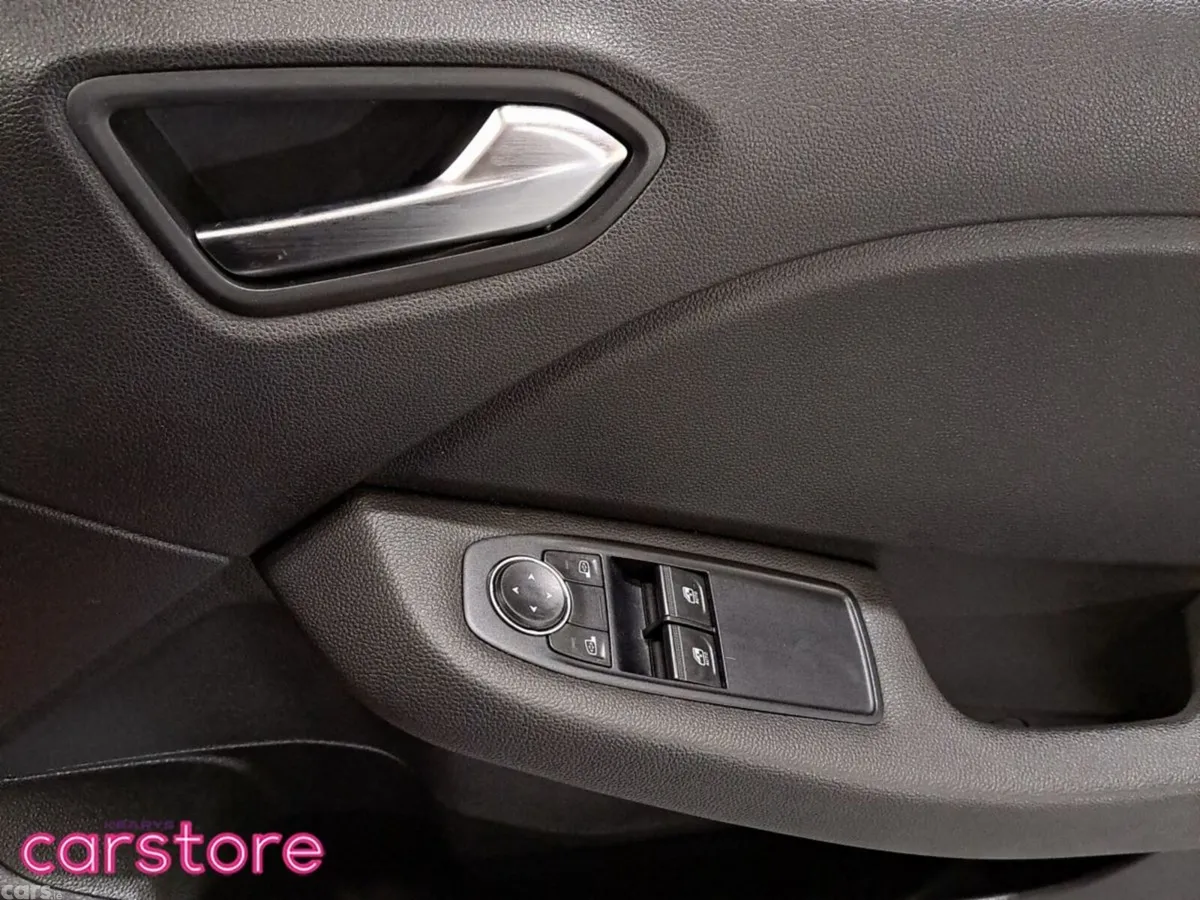 Renault Clio Hatchback, Petrol, 2023, Red