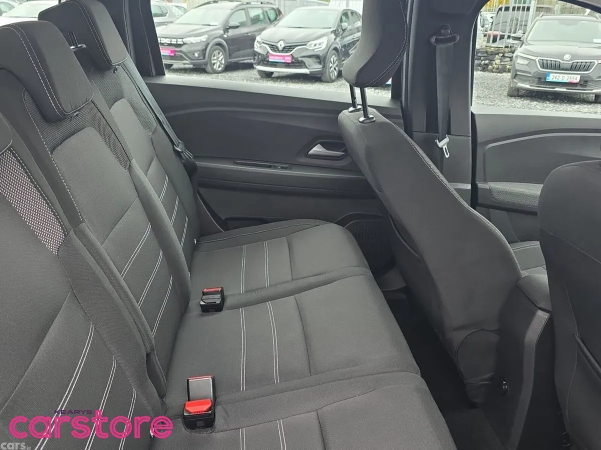 Dacia Jogger MPV, Petrol, 2023, Black