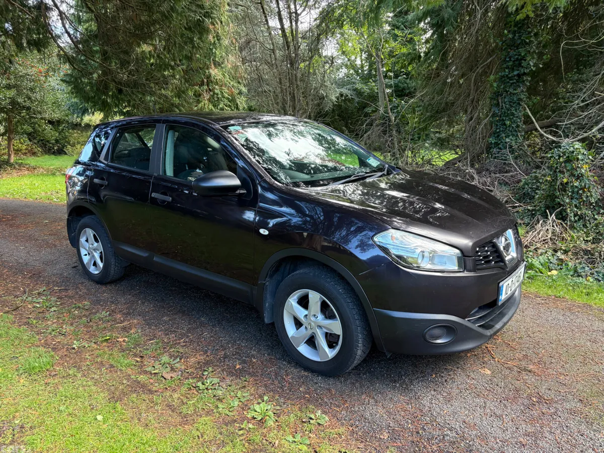 Nissan Qashqai Hatchback, Diesel, 2010, Black