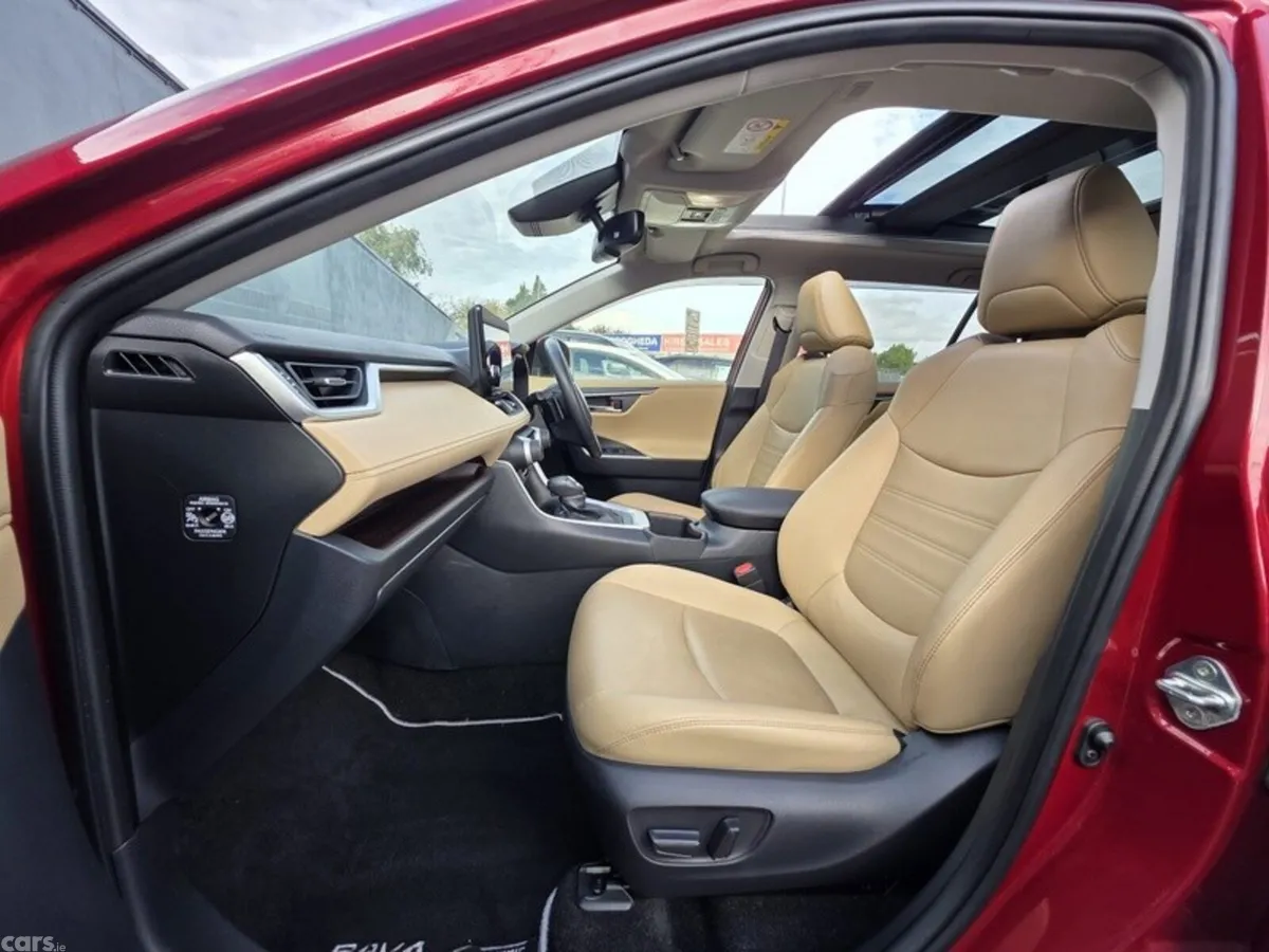 Toyota RAV4 SUV, Petrol Hybrid, 2024, Red