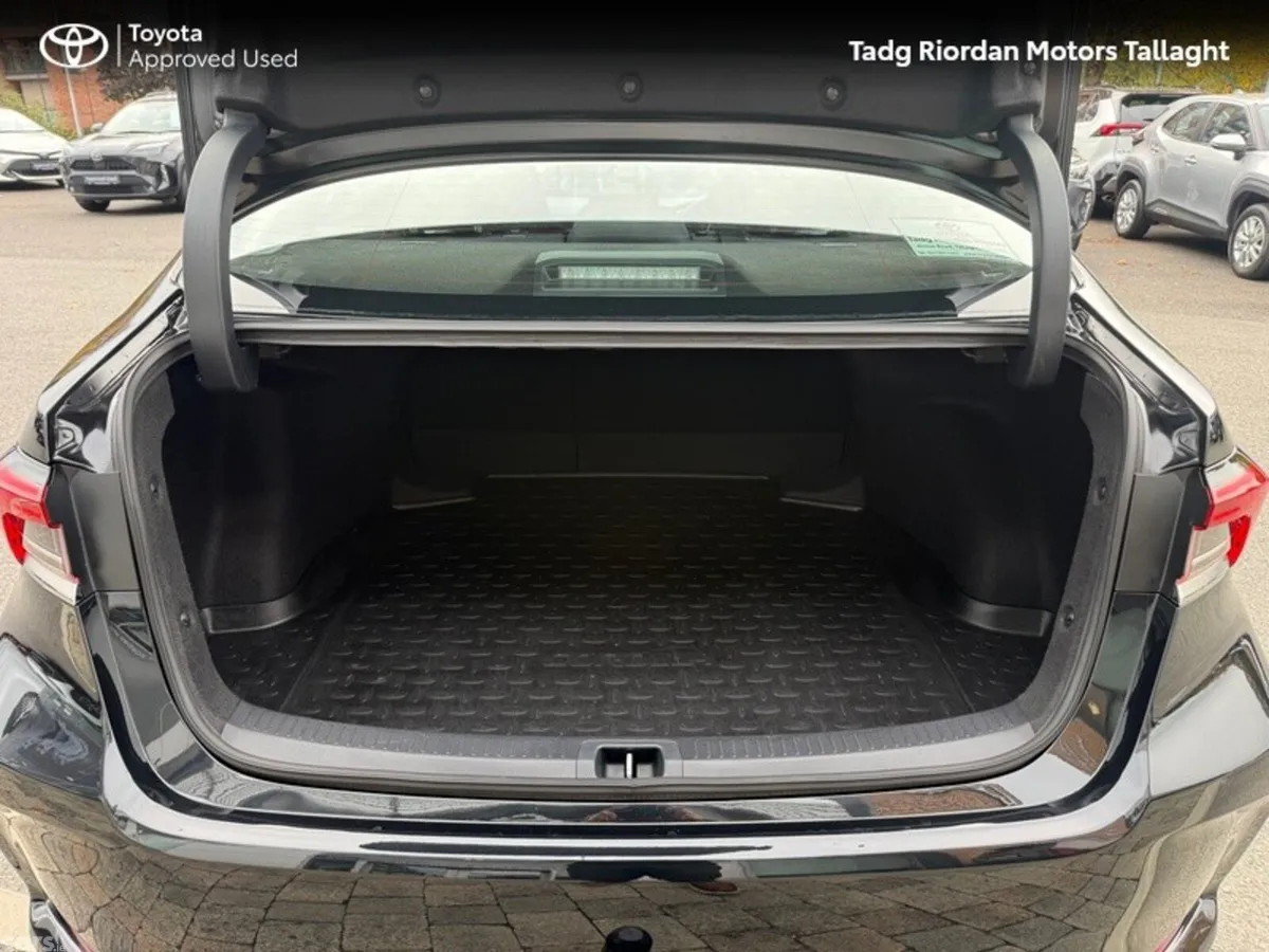 Toyota Corolla Saloon, Petrol Hybrid, 2023, Black