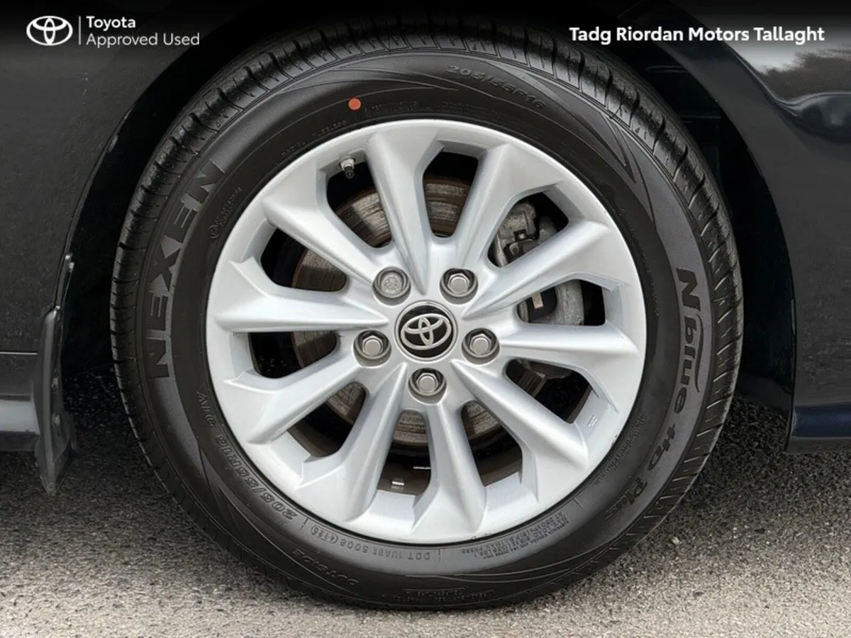Toyota Corolla Saloon, Petrol Hybrid, 2023, Black