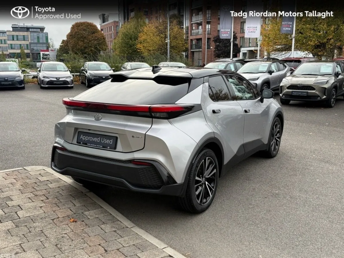 Toyota C-HR SUV, Petrol Hybrid, 2024, Grey