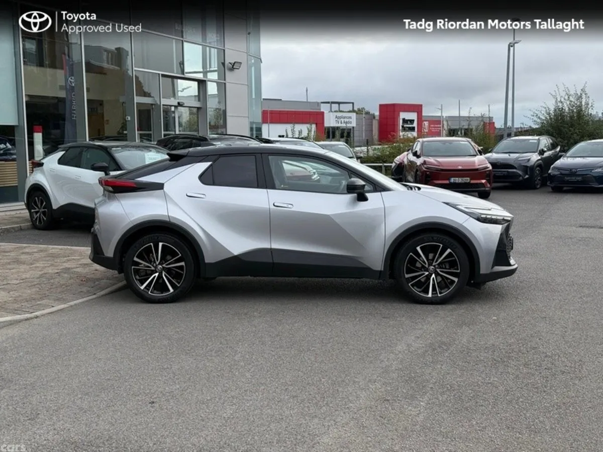 Toyota C-HR SUV, Petrol Hybrid, 2024, Grey