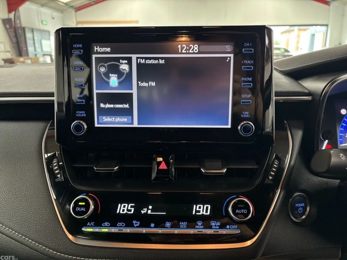 Toyota Corolla Hatchback, Petrol Hybrid, 2022, Blue