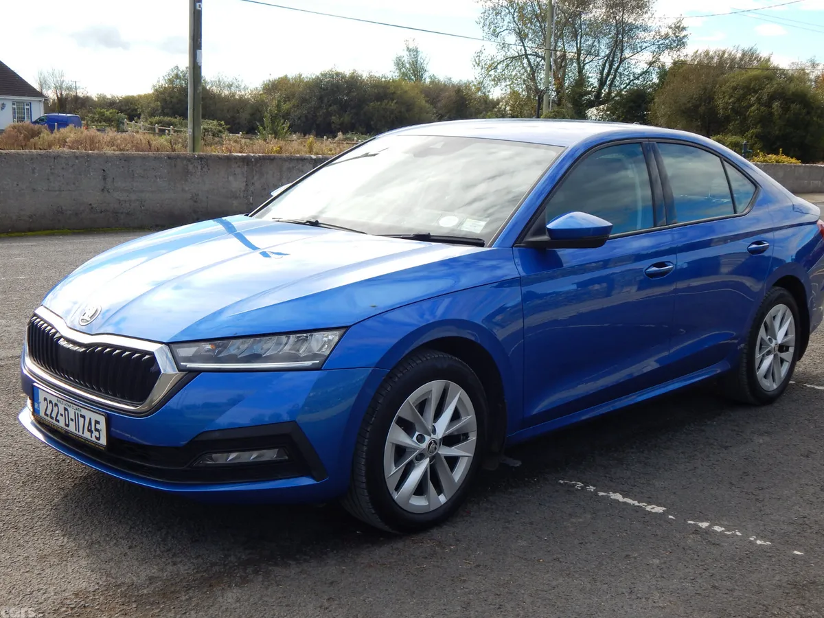 Skoda Octavia Saloon, Diesel, 2022, Blue