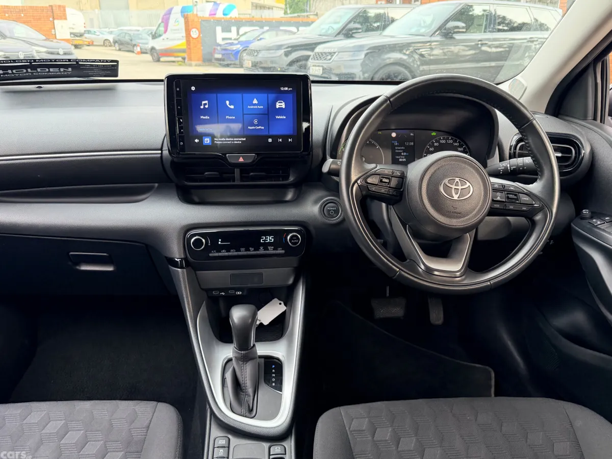 Toyota Yaris Hatchback, Petrol Hybrid, 2024, Black