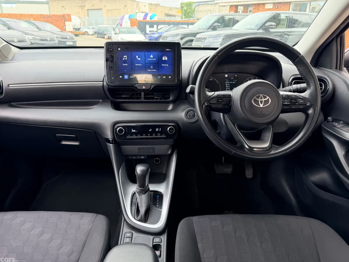 Toyota Yaris Hatchback, Petrol Hybrid, 2024, Grey