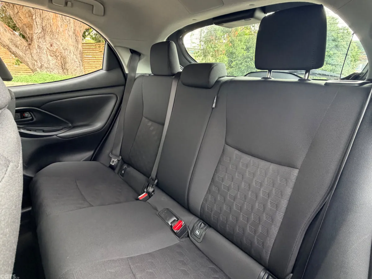 Toyota Yaris Hatchback, Petrol Hybrid, 2024, Grey