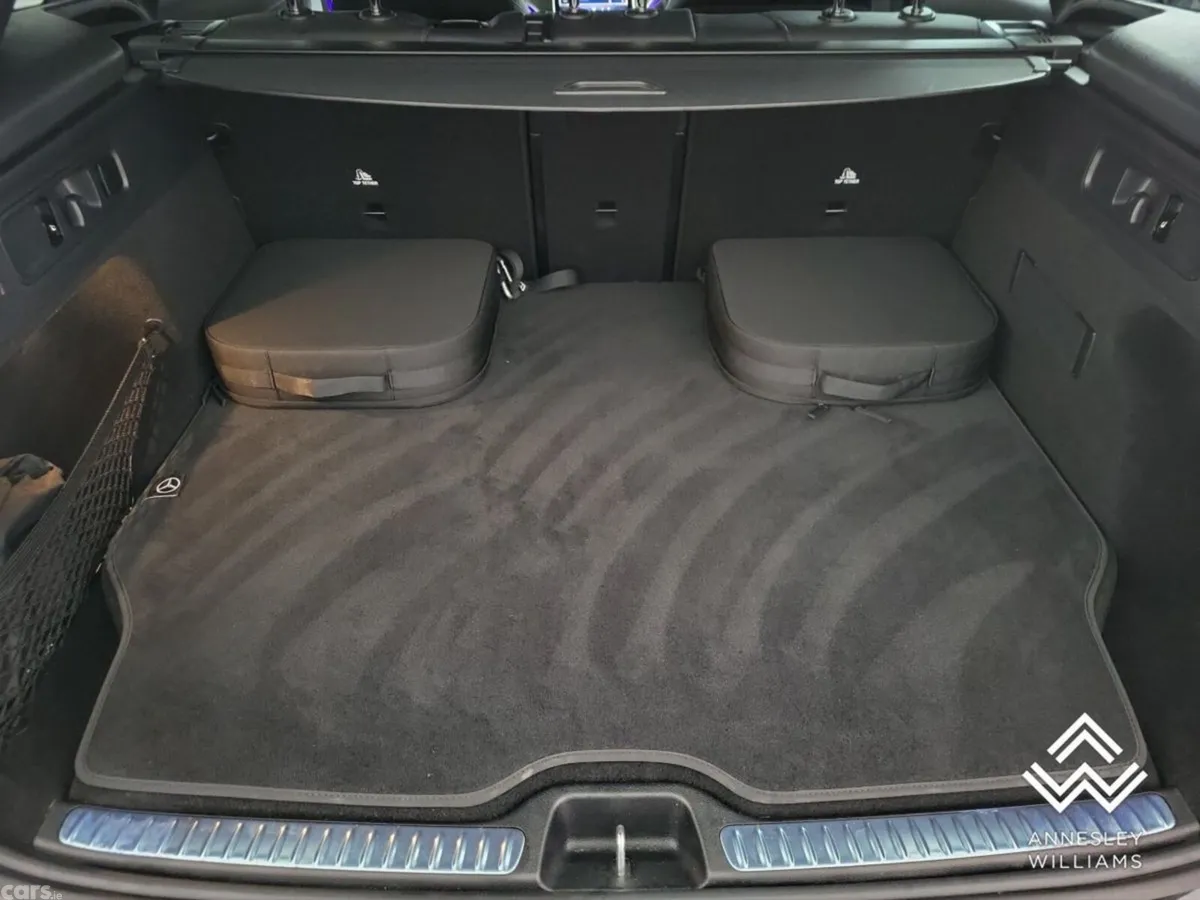 Mercedes-Benz GLC SUV, Petrol Plug-in Hybrid, 2026, Grey