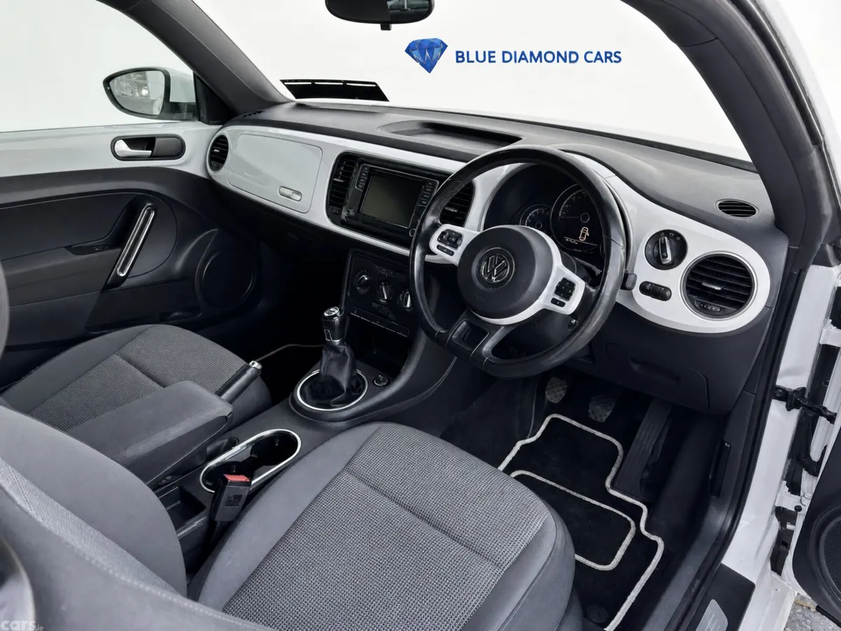 Volkswagen Beetle Hatchback, Petrol, 2015, White