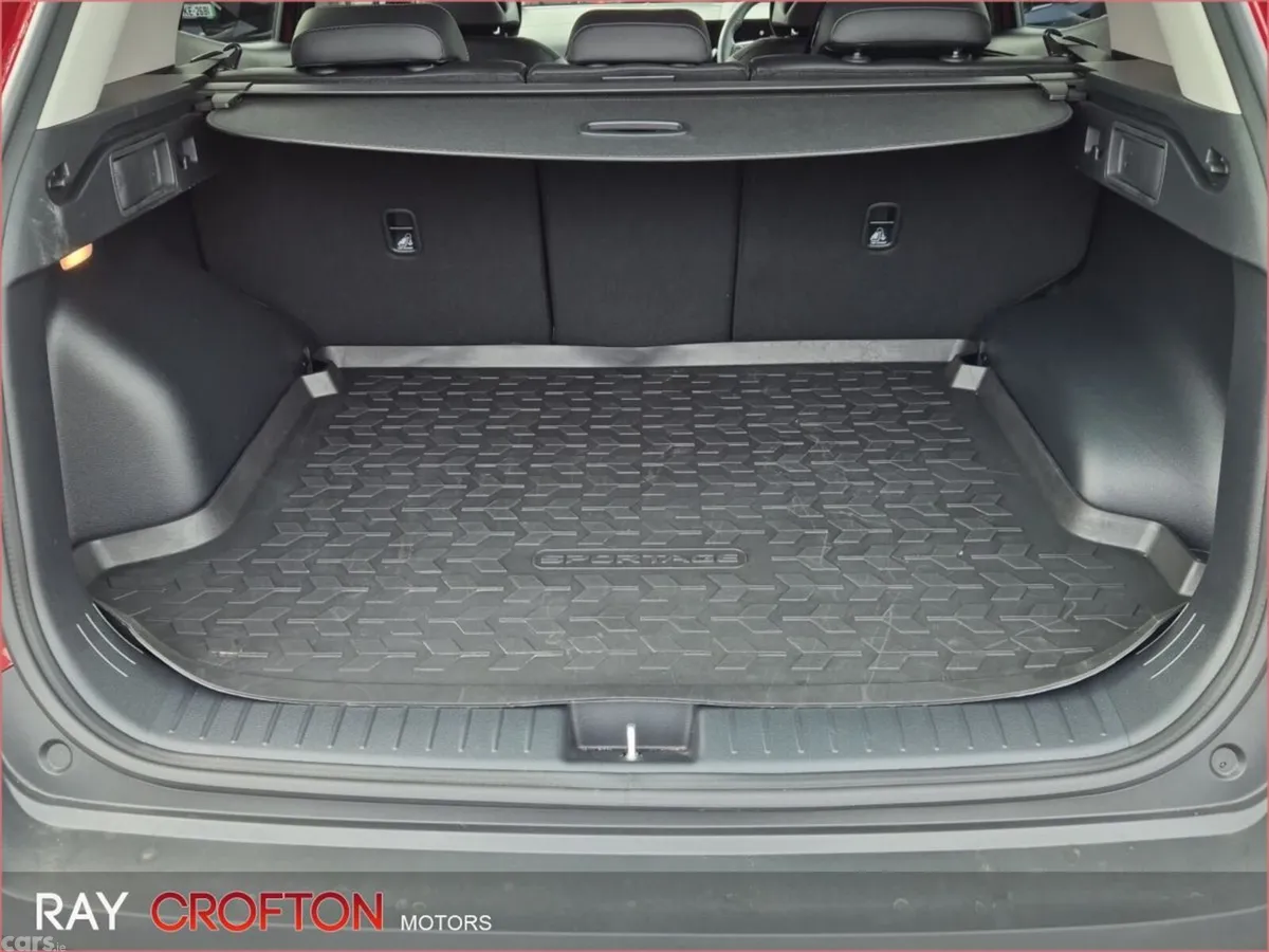 Kia Sportage SUV, Petrol Hybrid, 2026, Red