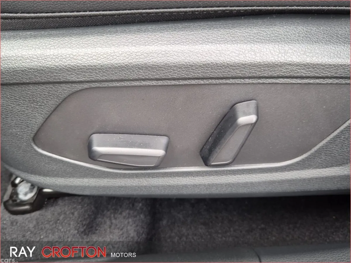 Kia Sportage SUV, Petrol Hybrid, 2026, Red