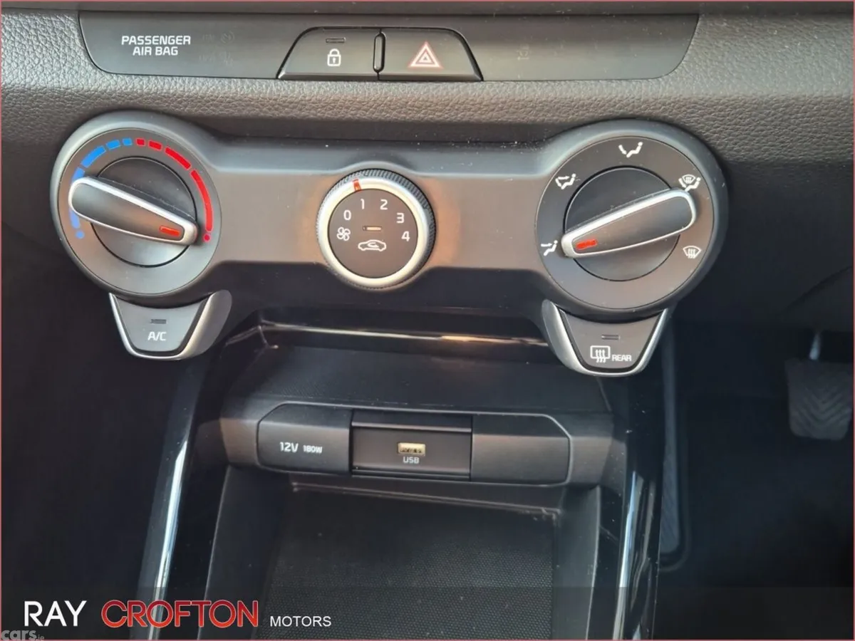 Kia Stonic Estate, Petrol, 2024, Red