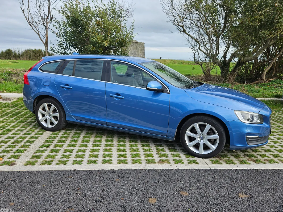 Volvo V60 Estate, Diesel, 2016, Blue