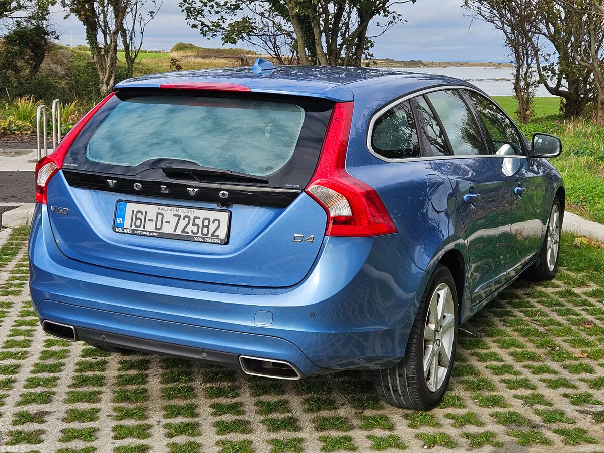 Volvo V60 Estate, Diesel, 2016, Blue