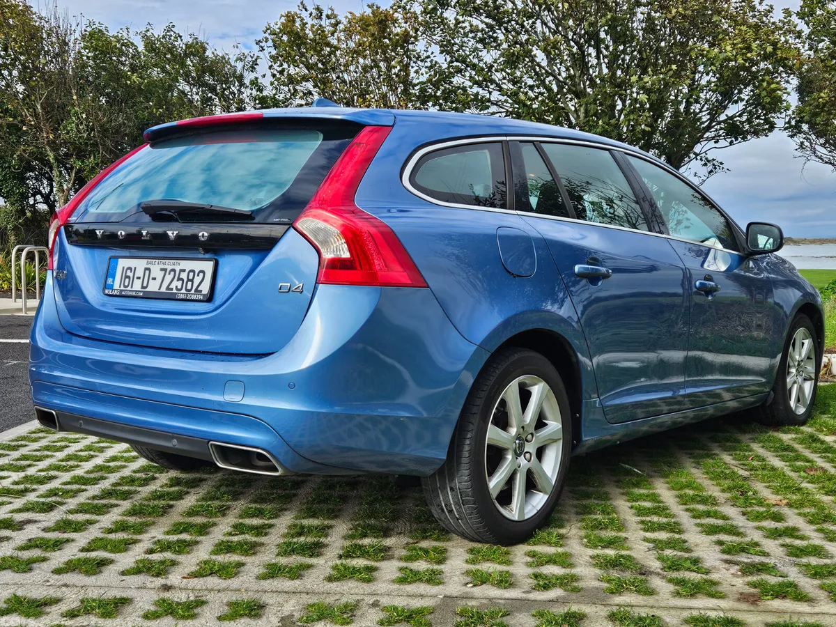 Volvo V60 Estate, Diesel, 2016, Blue