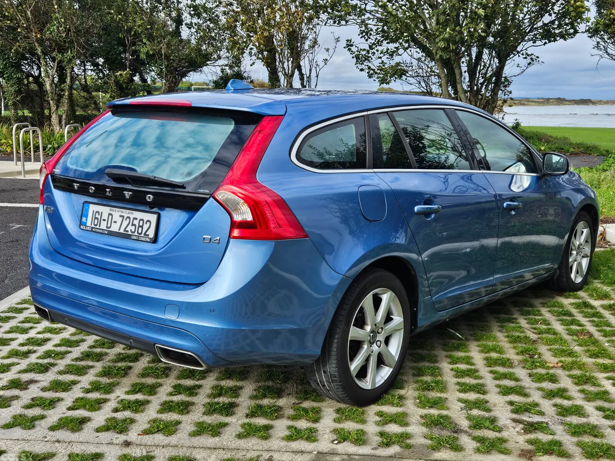 Volvo V60 Estate, Diesel, 2016, Blue