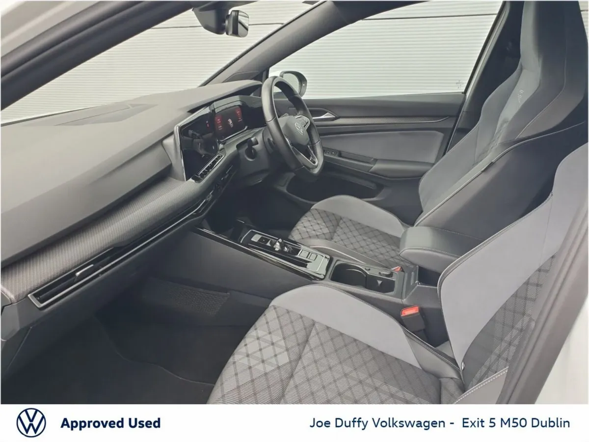 Volkswagen Golf Estate, Petrol, 2024, White