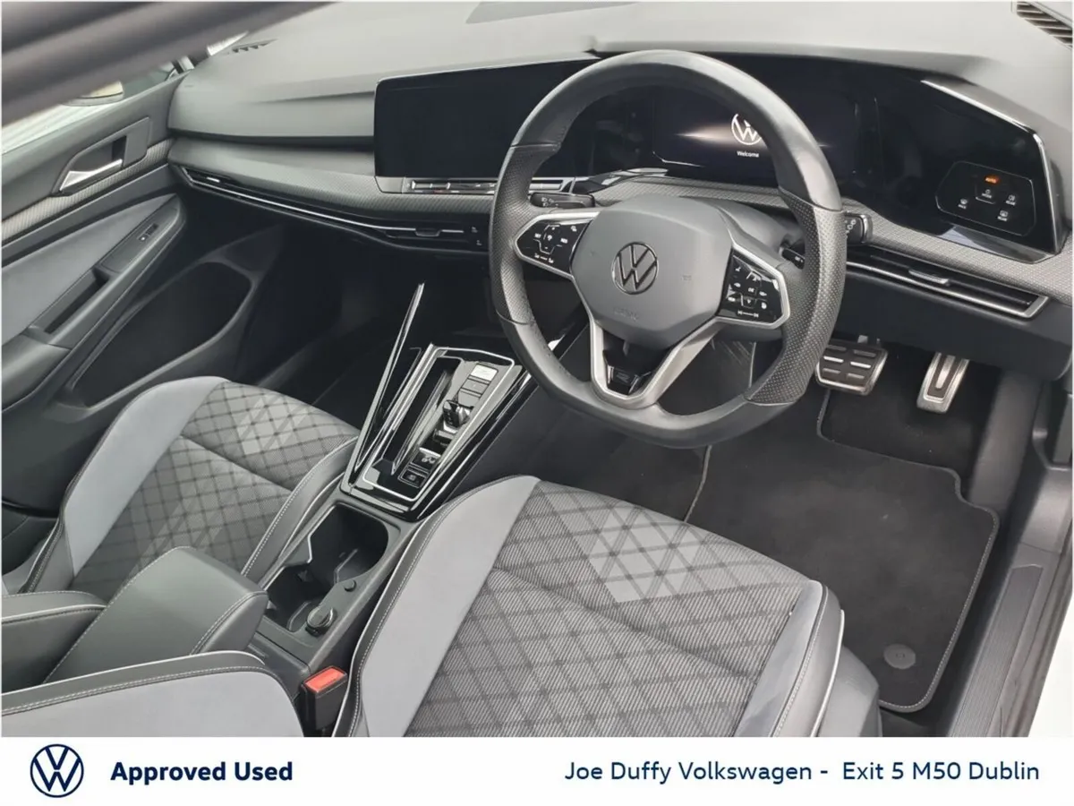Volkswagen Golf Estate, Petrol, 2024, White