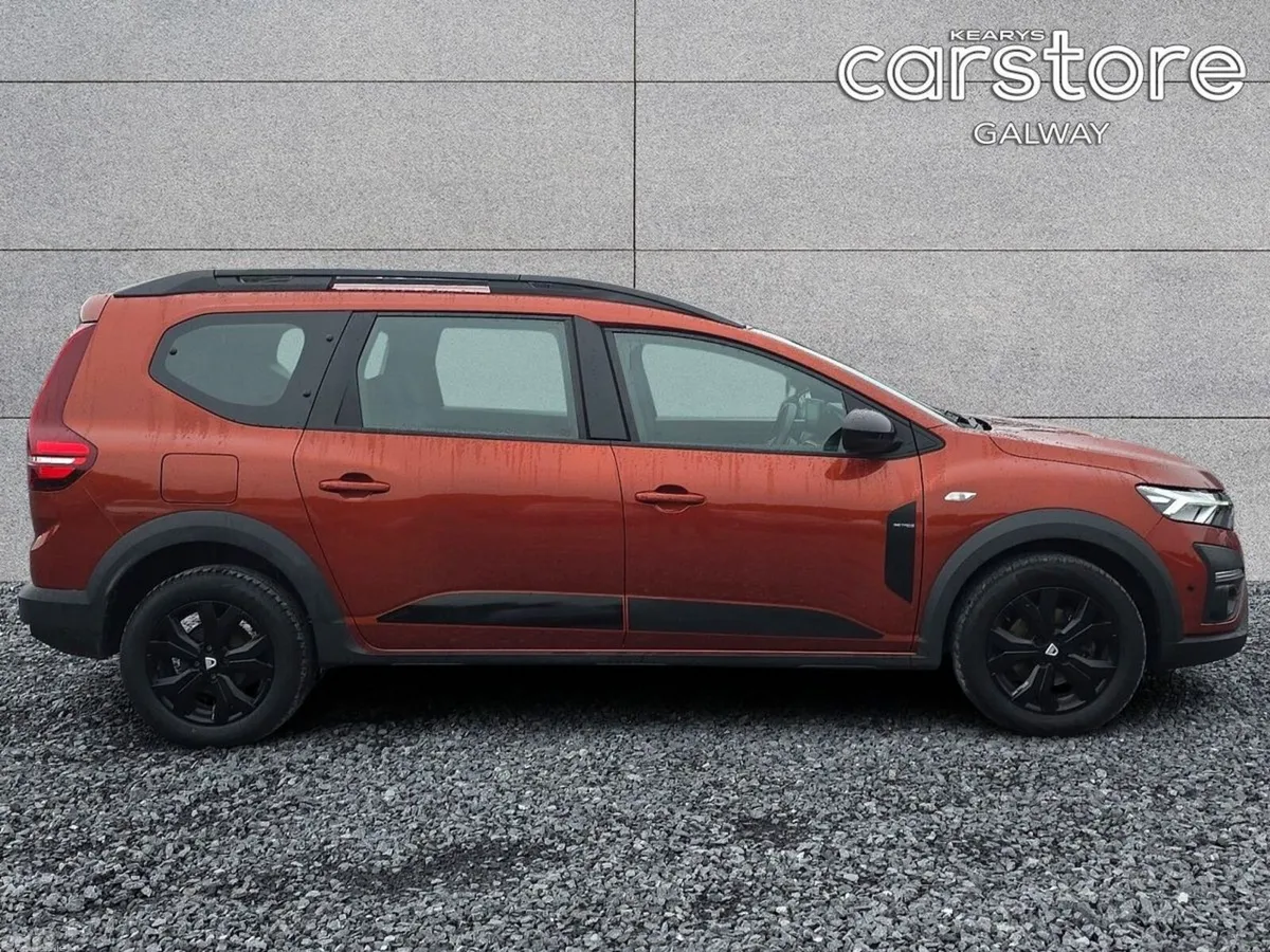 Dacia Jogger Estate, Petrol, 2023, Brown