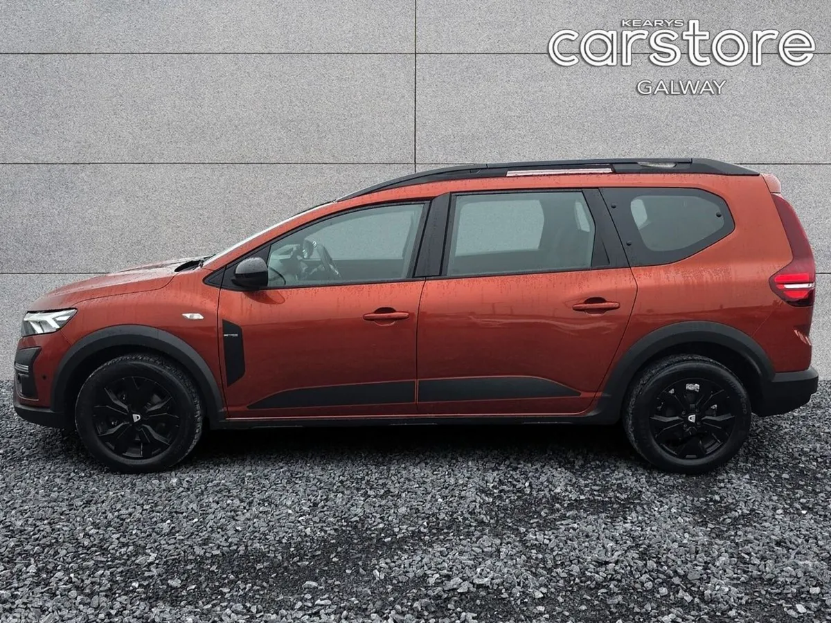 Dacia Jogger Estate, Petrol, 2023, Brown