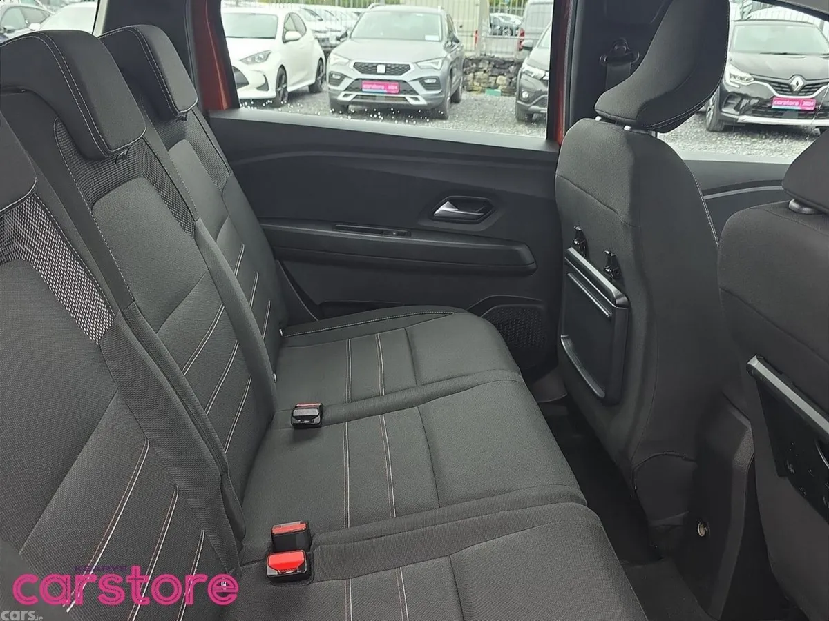 Dacia Jogger Estate, Petrol, 2023, Brown