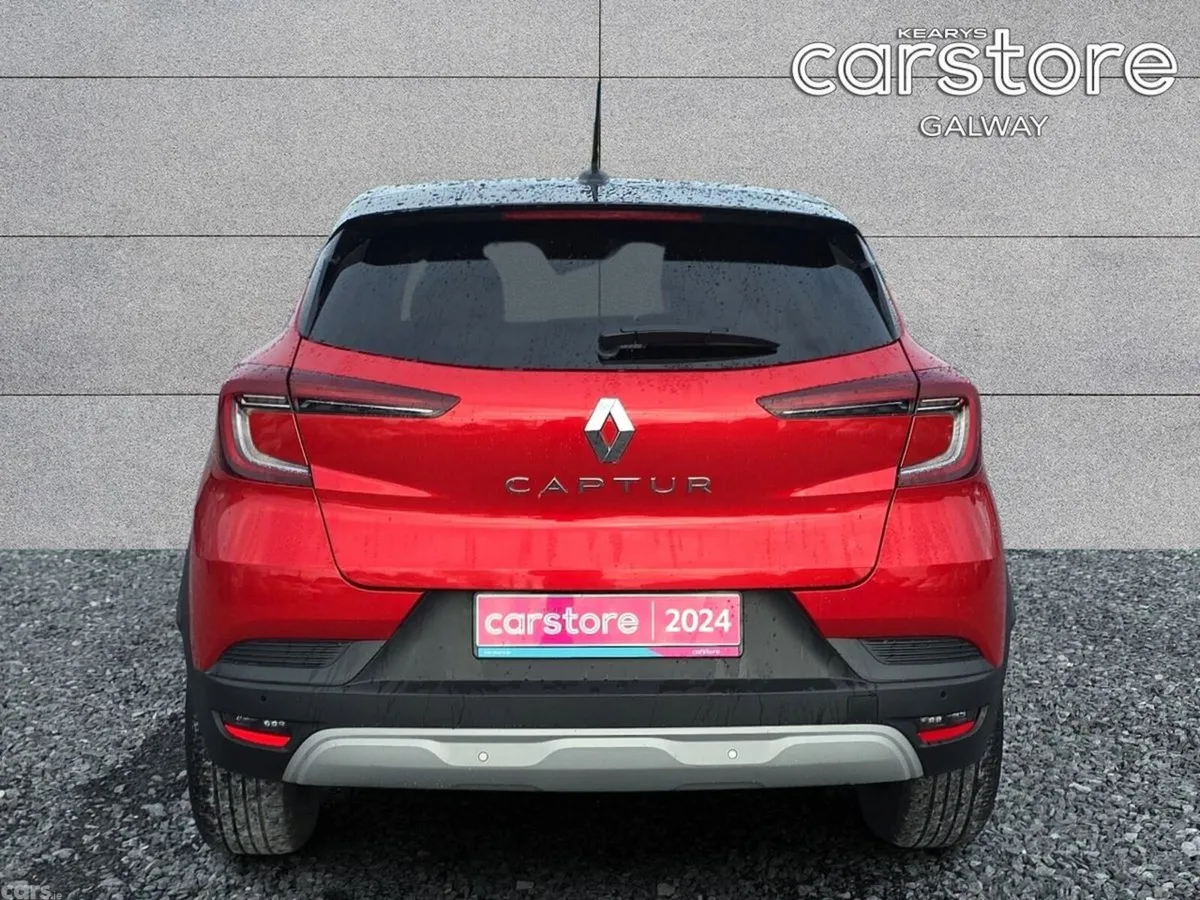 Renault Captur Hatchback, Petrol, 2024, Red