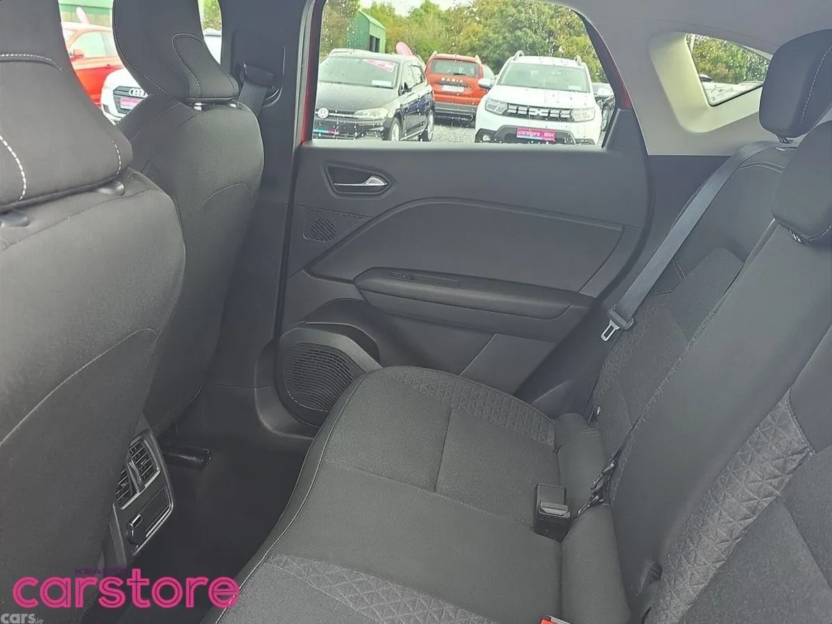 Renault Captur Hatchback, Petrol, 2024, Red