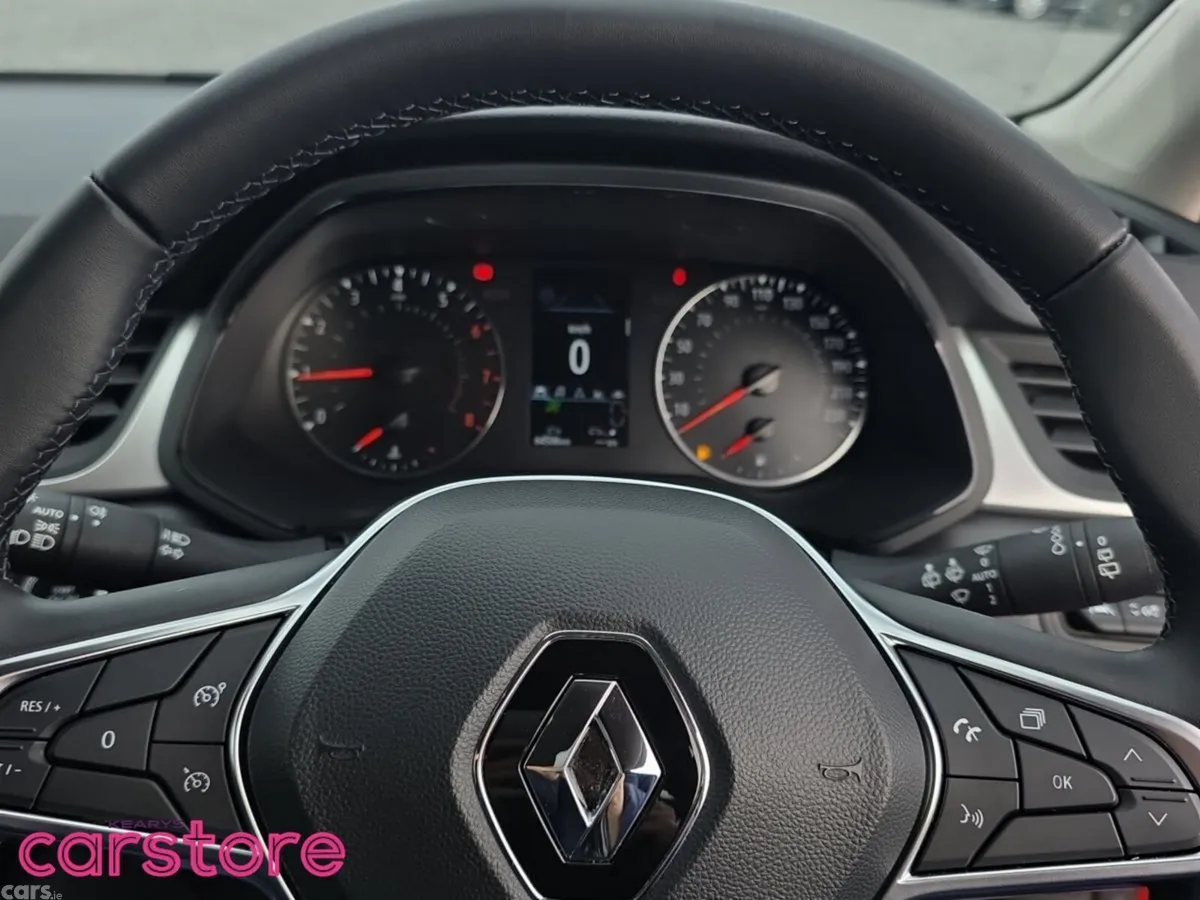 Renault Captur Hatchback, Petrol, 2024, Red