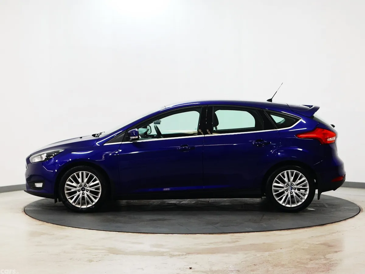 Ford Focus Hatchback, Diesel, 2016, Blue