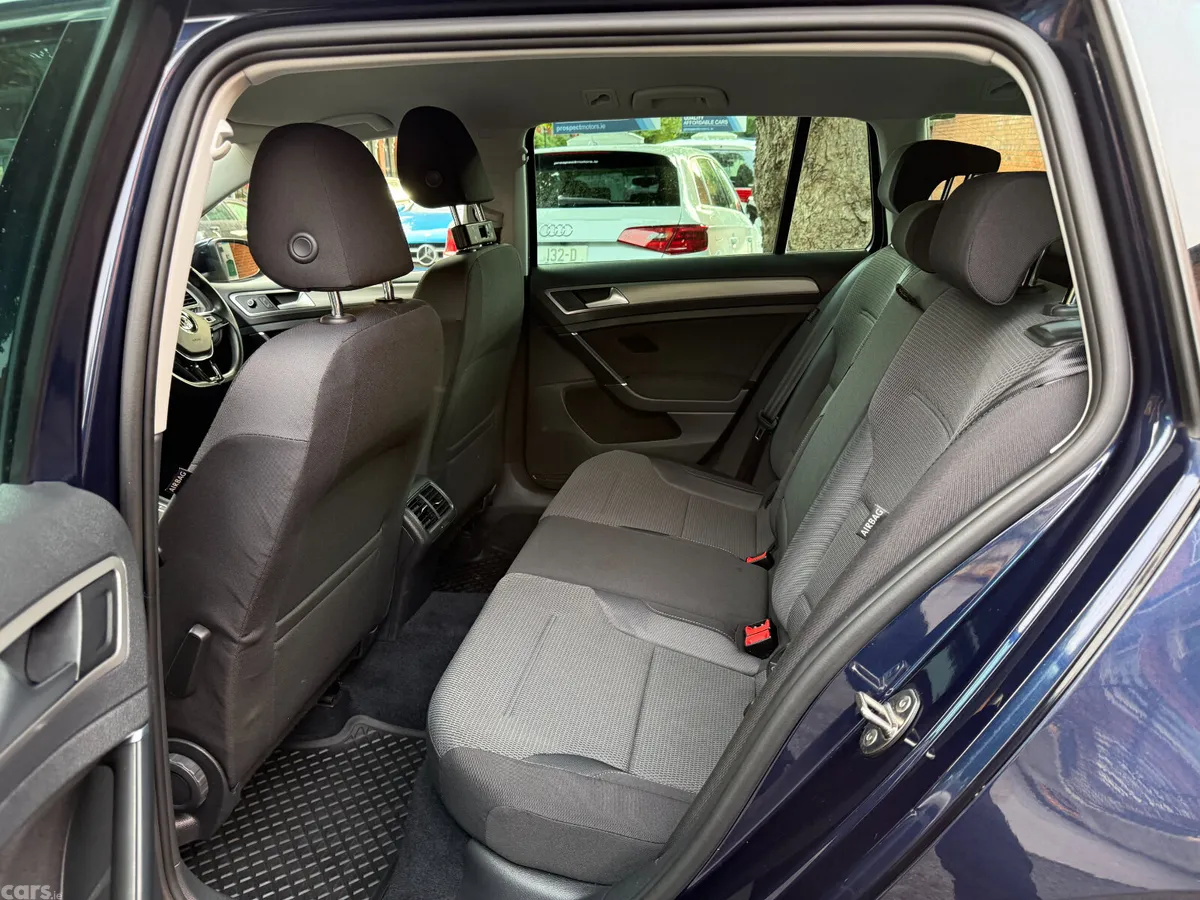 Volkswagen Golf Estate, Petrol, 2016, Blue