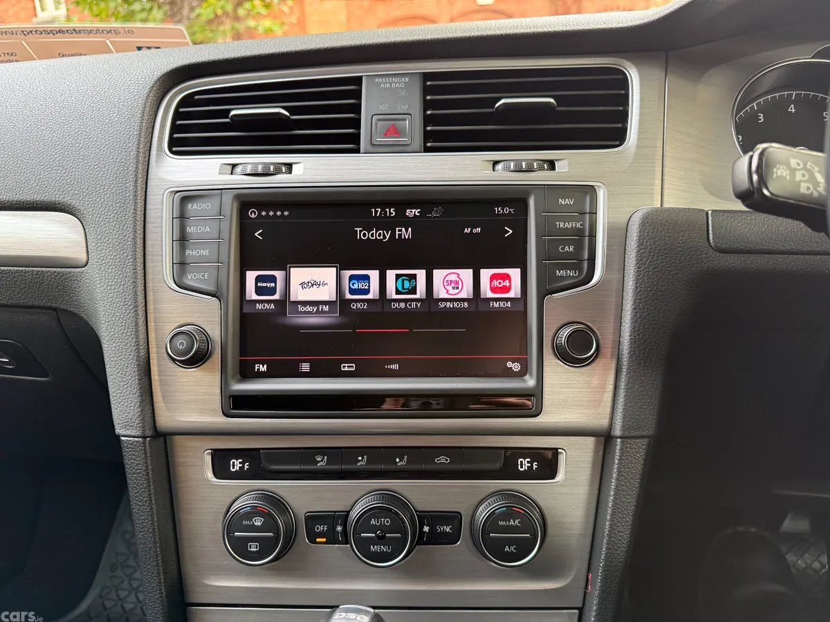 Volkswagen Golf Estate, Petrol, 2016, Blue
