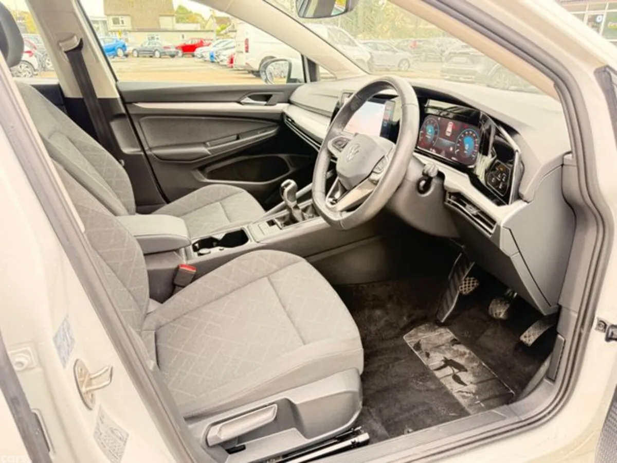 Volkswagen Golf Hatchback, Petrol, 2024, White