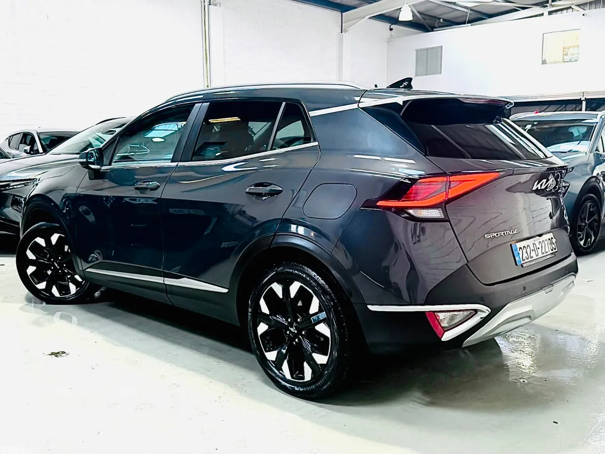 Kia Sportage SUV, Petrol Plug-in Hybrid, 2023, Grey