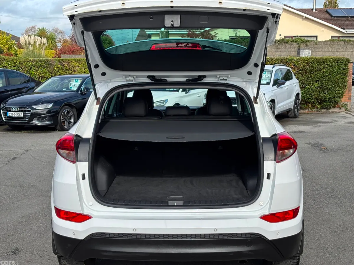 Hyundai Tucson SUV, Diesel, 2016, White