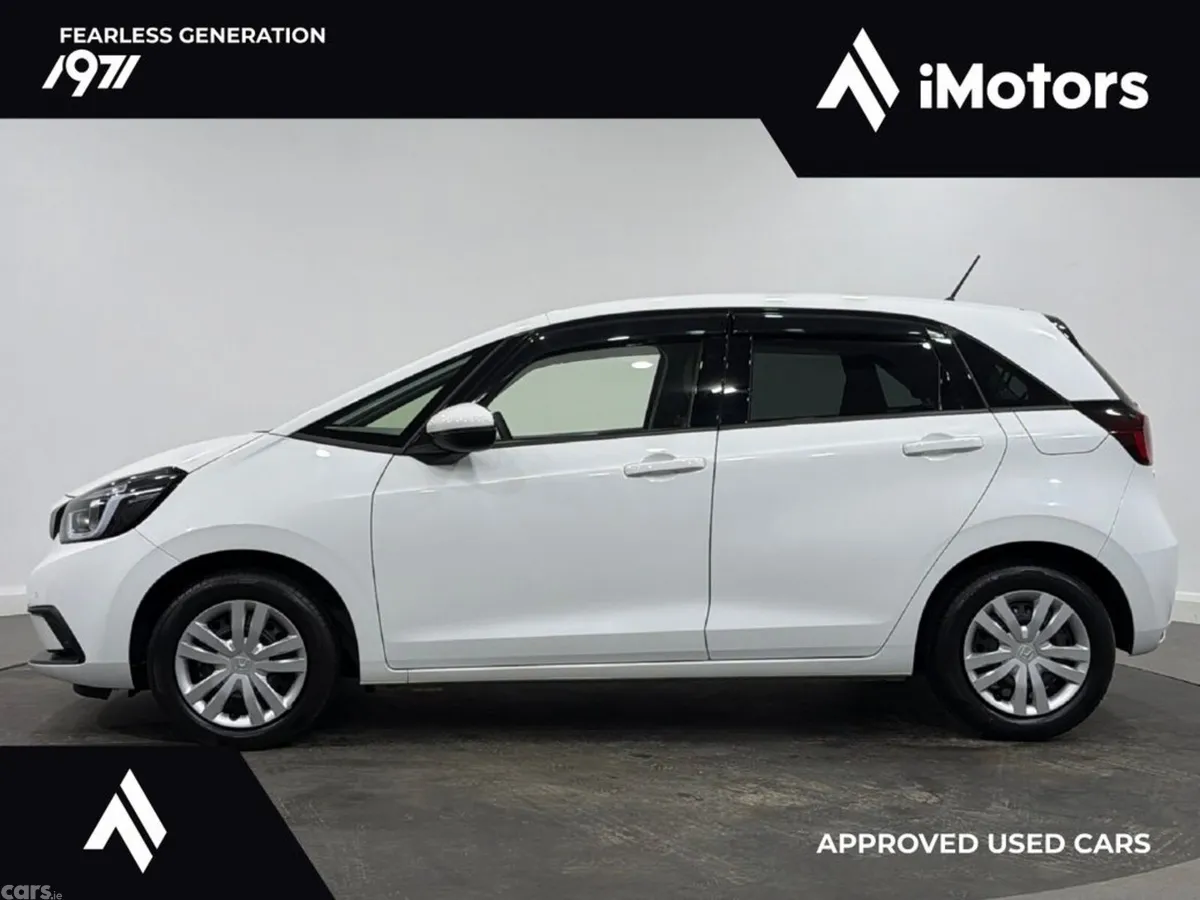 Honda Fit Hatchback, Petrol Hybrid, 2021, White