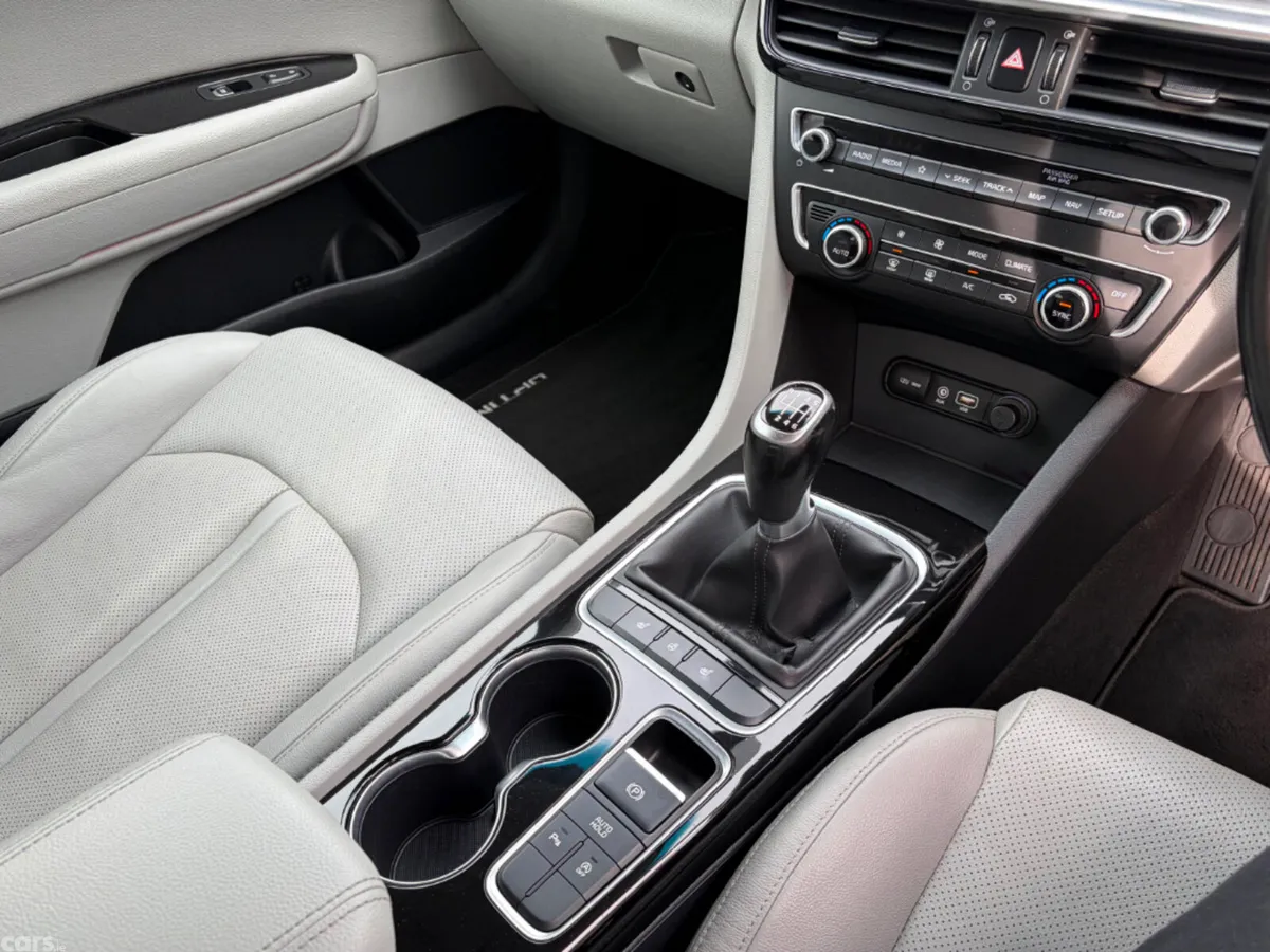 Kia Optima Saloon, Diesel, 2020, Blue