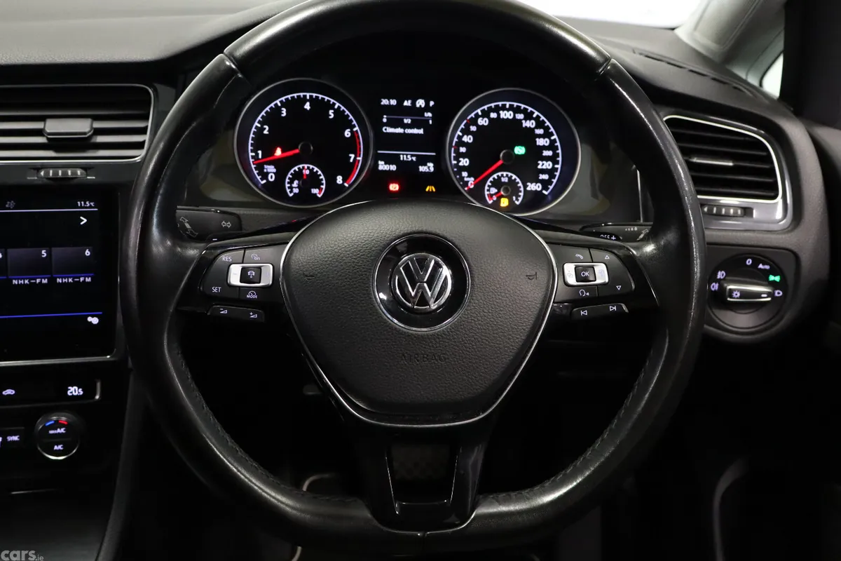 Volkswagen Golf Hatchback, Petrol, 2017, White