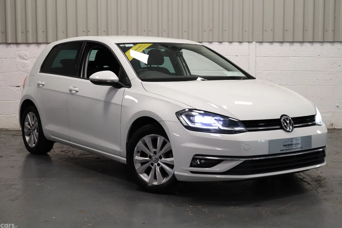 Volkswagen Golf Hatchback, Petrol, 2017, White