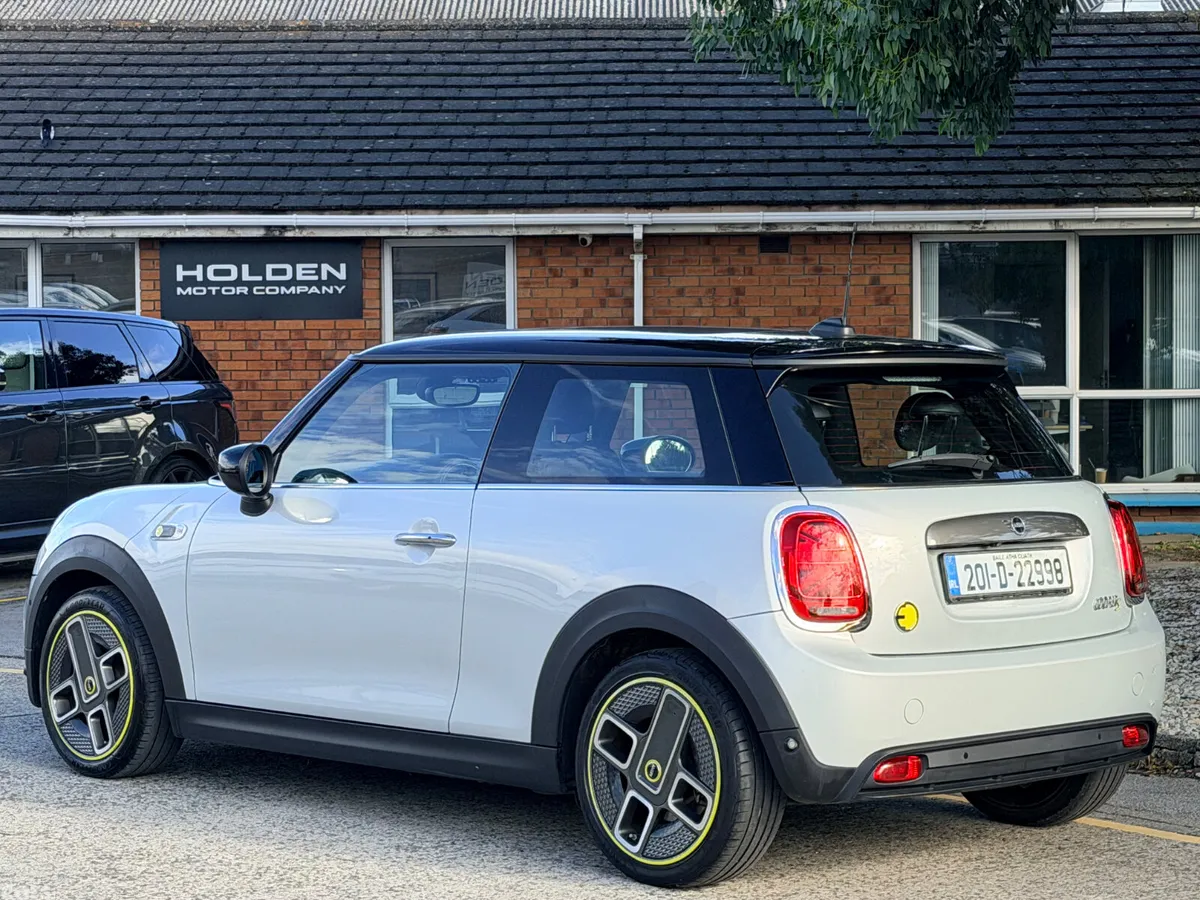Mini Cooper Hatchback, Electric, 2020, White