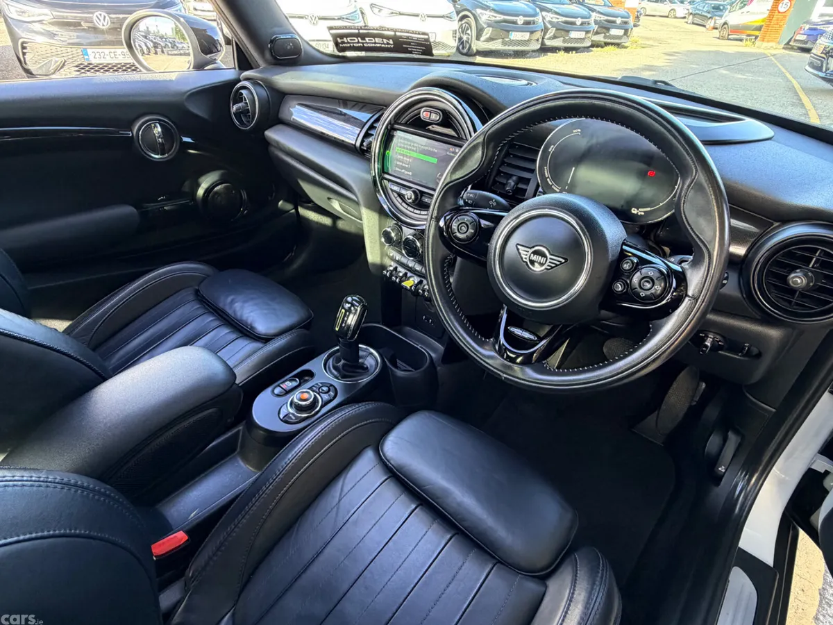 Mini Cooper Hatchback, Electric, 2020, White