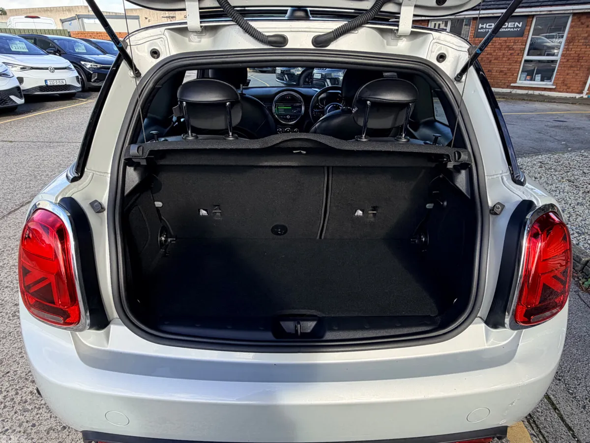 Mini Cooper Hatchback, Electric, 2020, White