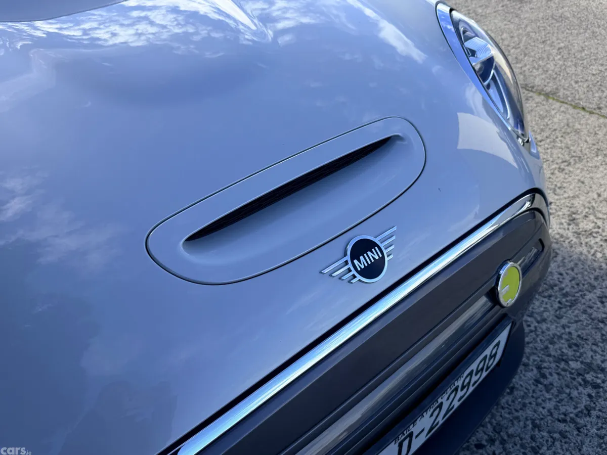 Mini Cooper Hatchback, Electric, 2020, White