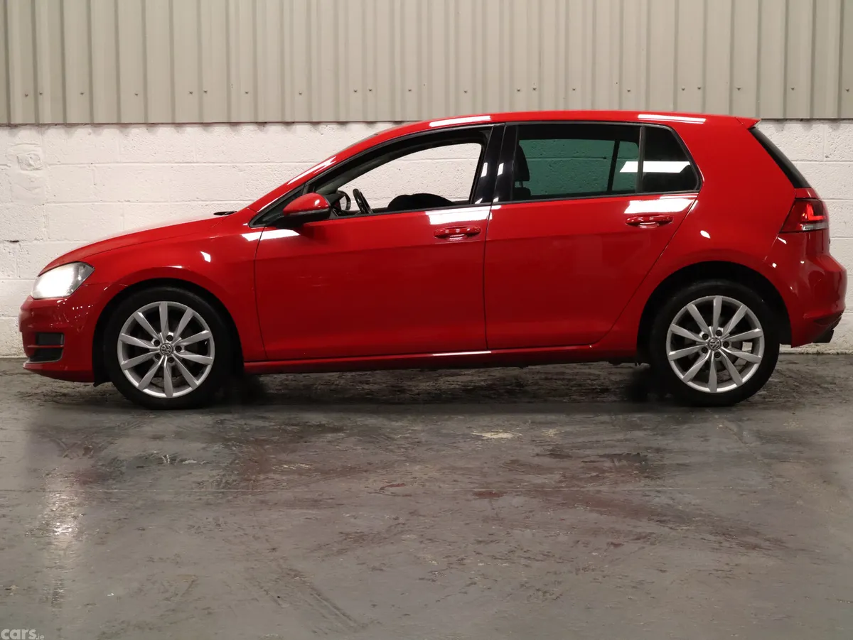 Volkswagen Golf Estate, Diesel, 2013, Red
