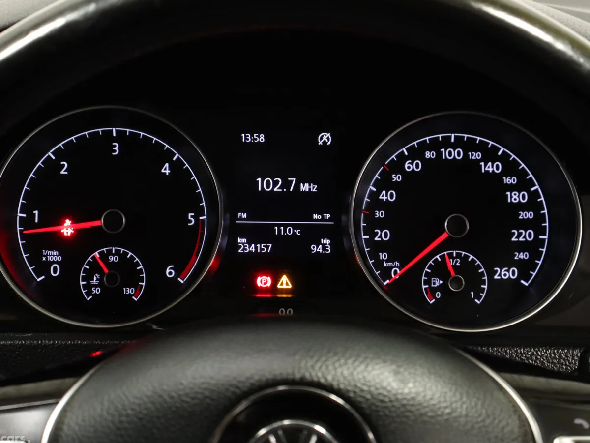 Volkswagen Golf Estate, Diesel, 2013, Red